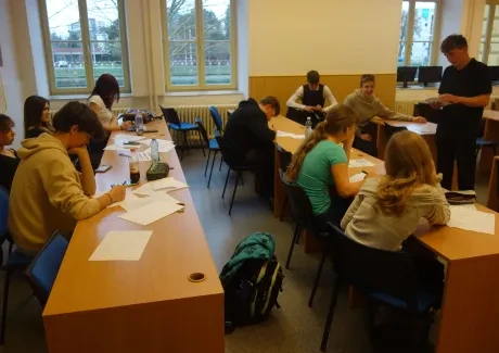 Debatiáda v kvartách 16.-17. 12. 2024