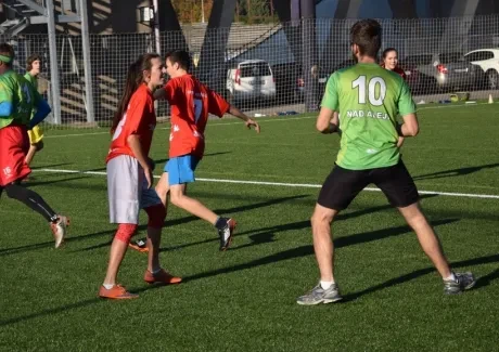 Frisbee - středoškolka; říjen 2017