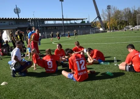 Frisbee - středoškolka; říjen 2017