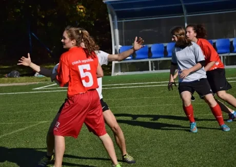 Frisbee - středoškolka; říjen 2017