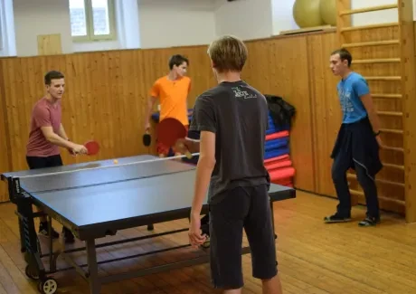 Adventní trhy a vánoční turnaje