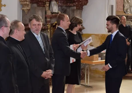 Slavnostní předávání maturitních vysvědčení 1