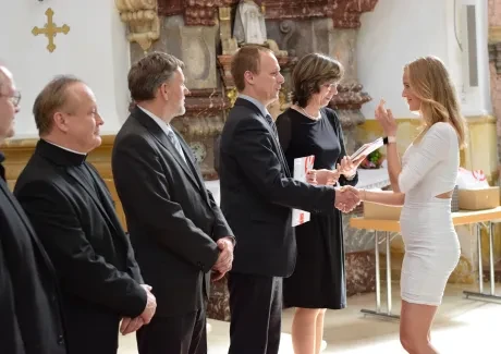 Slavnostní předávání maturitních vysvědčení 1