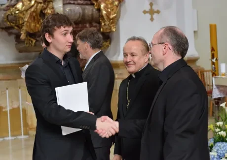 Slavnostní předávání maturitních vysvědčení 1