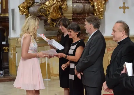 Slavnostní předávání maturitních vysvědčení 1