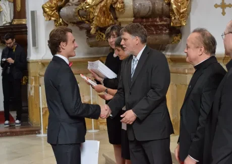 Slavnostní předávání maturitních vysvědčení 1