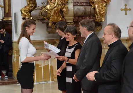 Slavnostní předávání maturitních vysvědčení 1