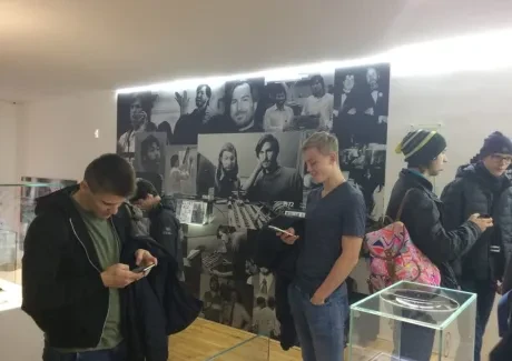 Exkurze - Apple Museum - Seminář IVT - 27. 11. 2017