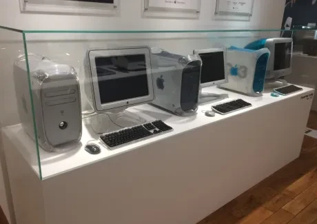 Exkurze - Apple Museum - Seminář IVT - 27. 11. 2017