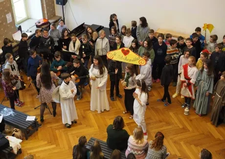 Předvánoční besídka a adventní trhy