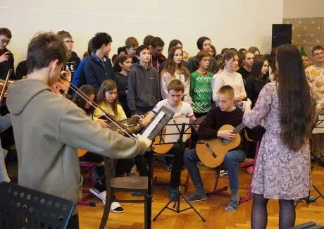 Předvánoční besídka a adventní trhy