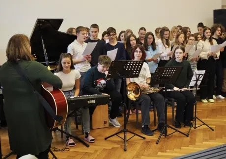 Předvánoční besídka a adventní trhy