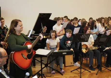 Předvánoční besídka a adventní trhy