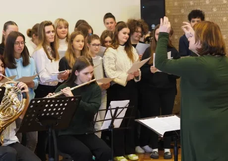 Předvánoční besídka a adventní trhy