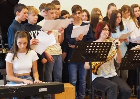 Předvánoční besídka a adventní trhy