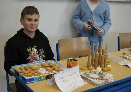 Předvánoční besídka a adventní trhy