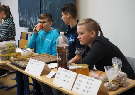 Předvánoční besídka a adventní trhy