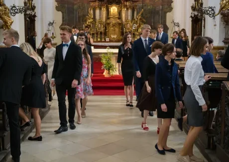 Předávání maturitních vysvědčení - 1. část