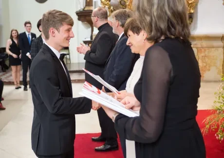 Předávání maturitních vysvědčení - 1. část