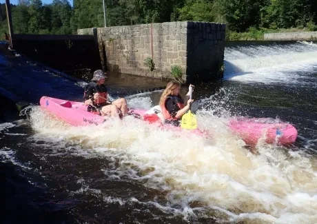 STK - vodáci na Vltavě i ve Vltavě