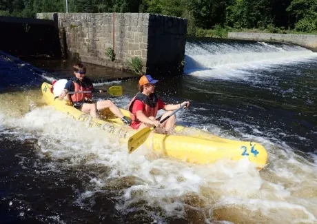 STK - vodáci na Vltavě i ve Vltavě