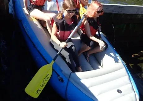 STK - vodáci na Vltavě i ve Vltavě