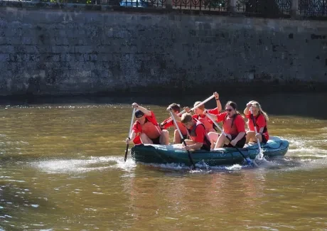 Raftový závod Mezi mosty