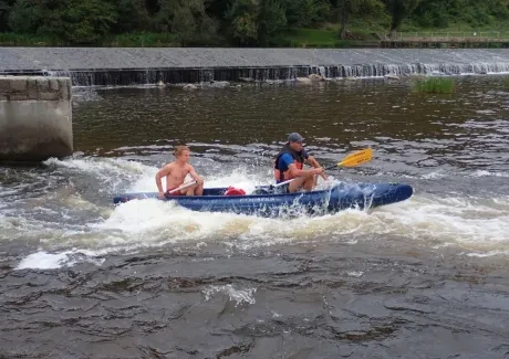 STK - vodáci na Vltavě i ve Vltavě