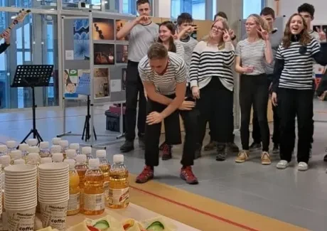 Vernisáž výstavy výtvarných prací studentů BIGY 6. 3. 2023