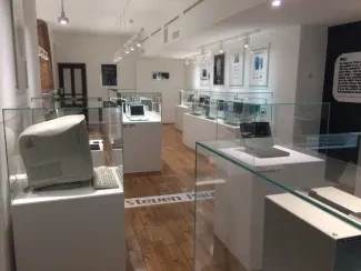 Exkurze - Apple Museum - Seminář IVT - 27. 11. 2017